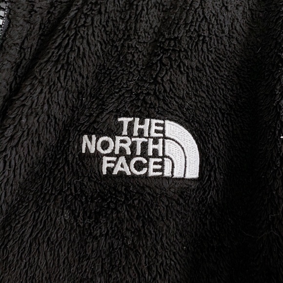 Northface Women’s Fuzzy Jacket - Black - Picture 3 of 5